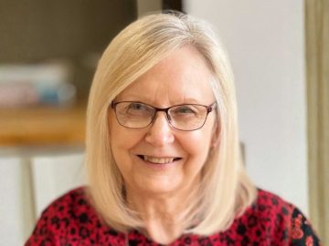 Julia Knight
